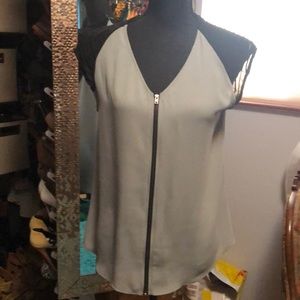 Zip up cap sleeves top